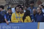 Gulshan Grover, Sharman Joshi, Tina Ambani at Standard Chartered Mumbai Marathon in Mumbai on 19th Jan 2013 (53).JPG